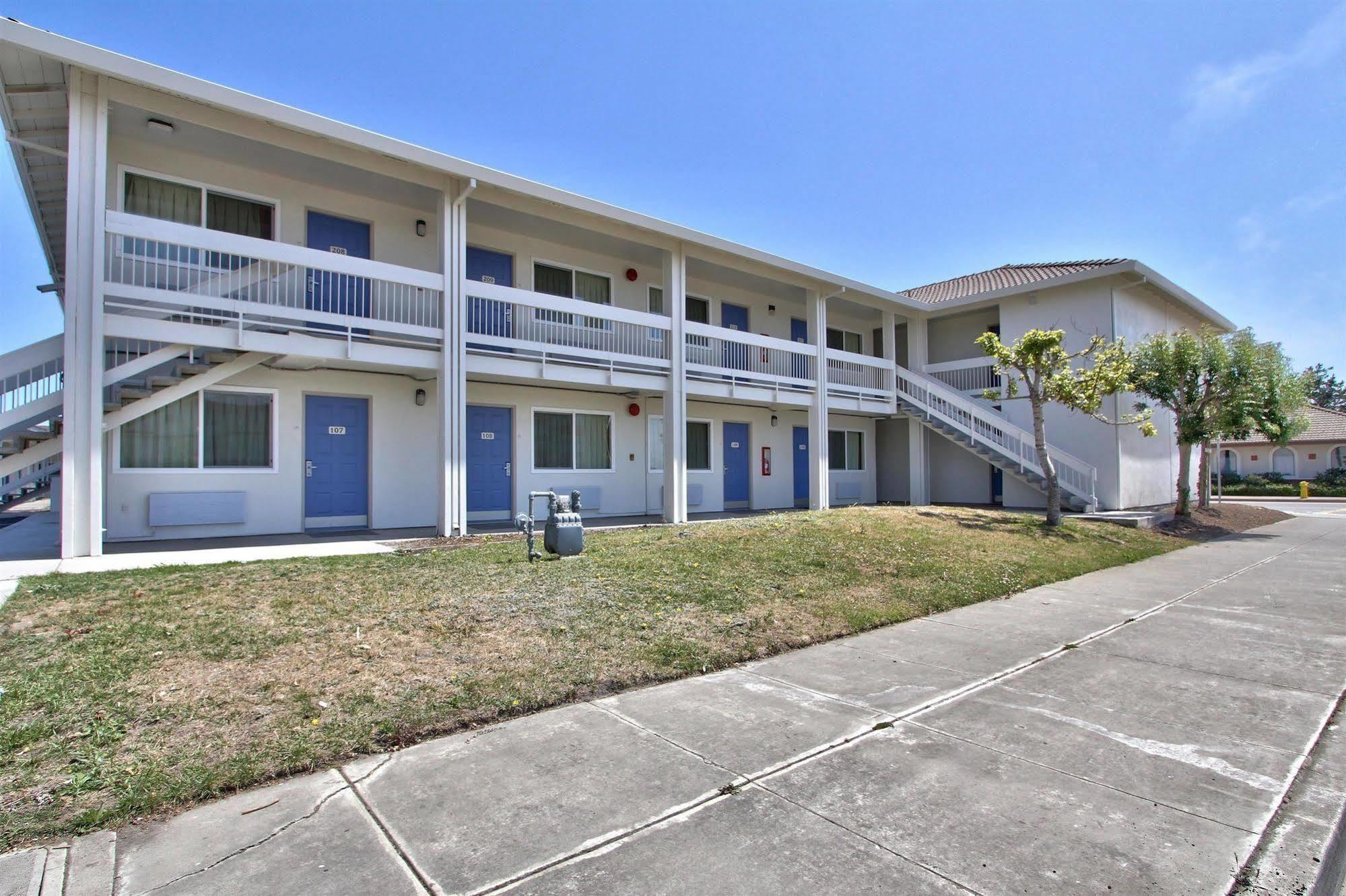 Coastal Valley Inn - Monterey Castroville Εξωτερικό φωτογραφία