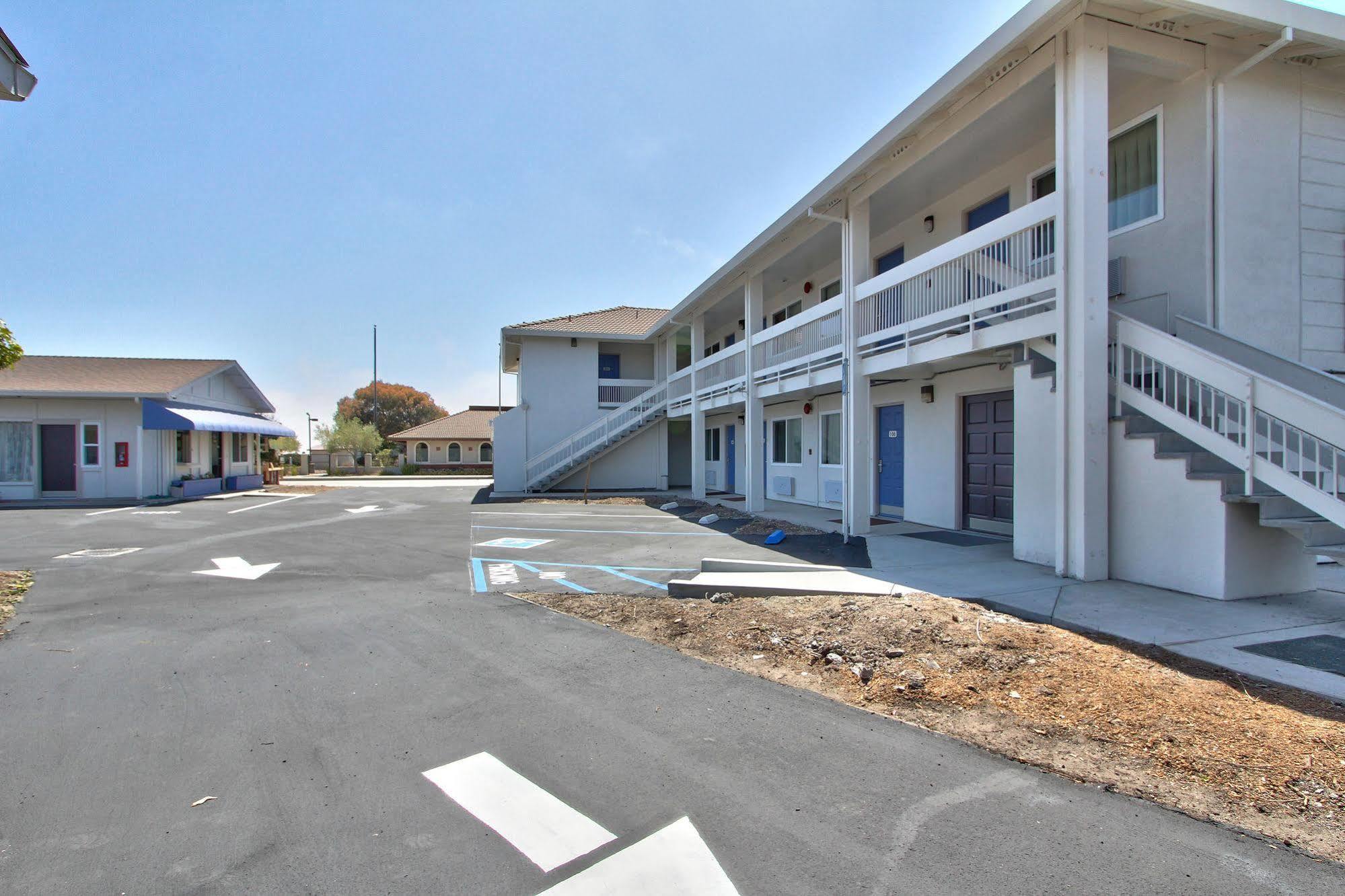 Coastal Valley Inn - Monterey Castroville Εξωτερικό φωτογραφία