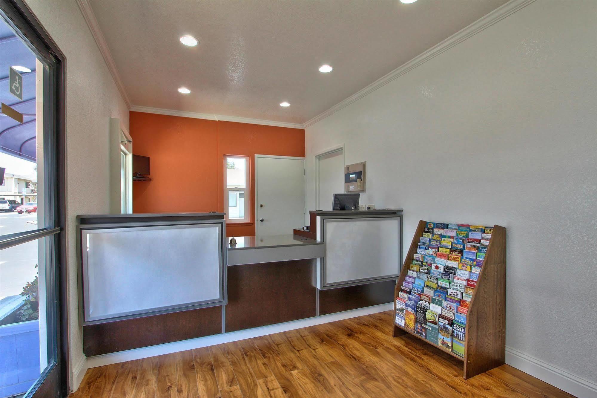 Coastal Valley Inn - Monterey Castroville Εξωτερικό φωτογραφία