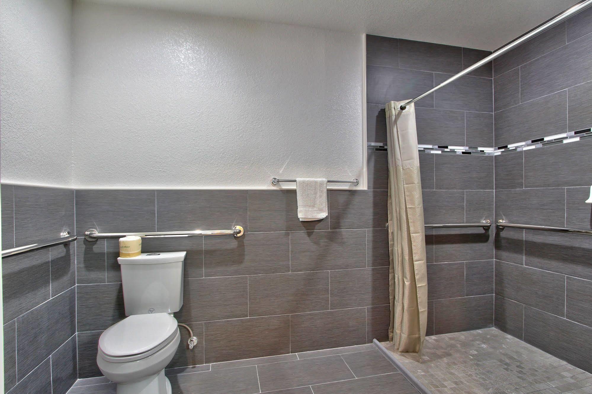 Coastal Valley Inn - Monterey Castroville Εξωτερικό φωτογραφία