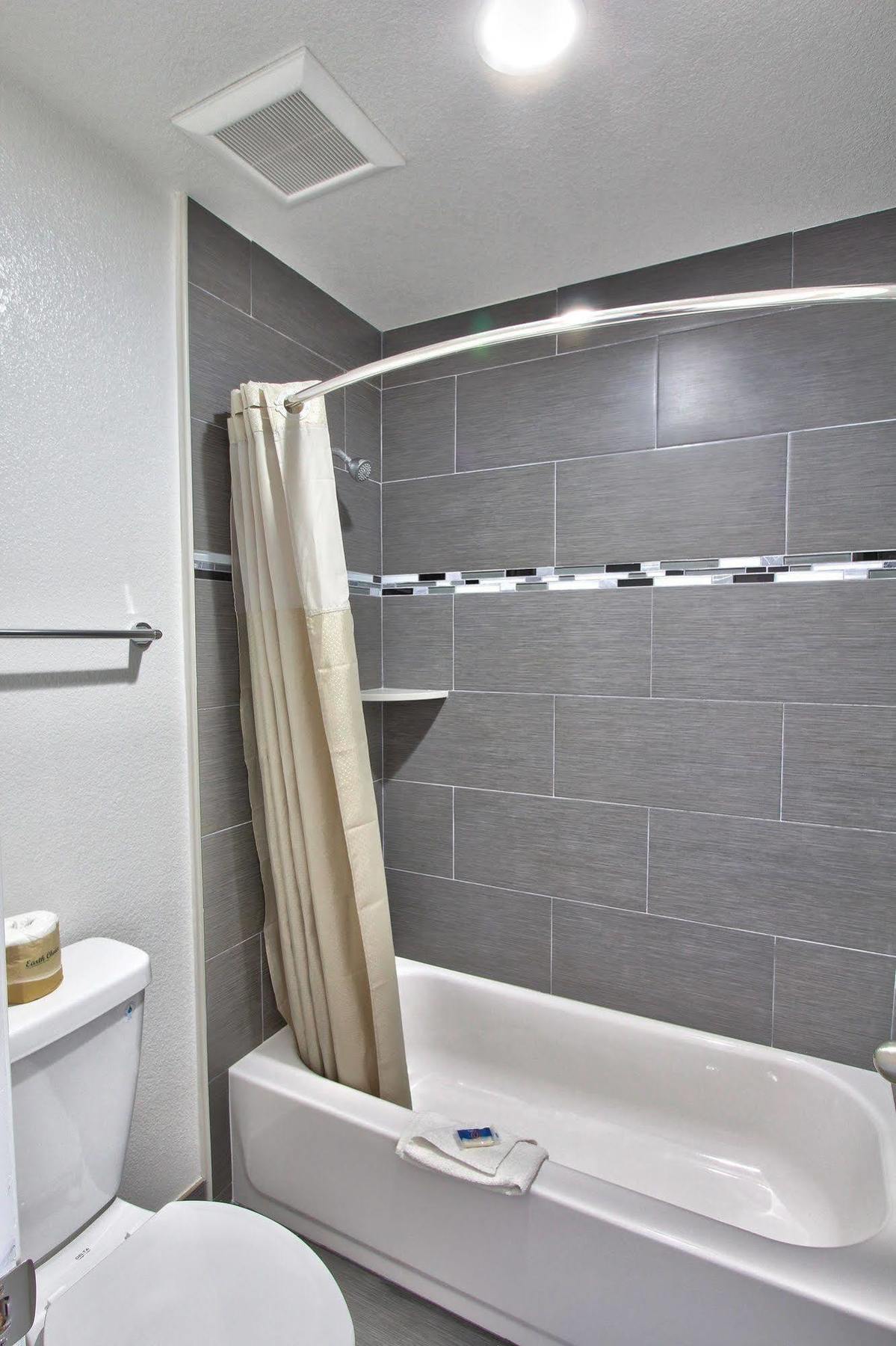 Coastal Valley Inn - Monterey Castroville Εξωτερικό φωτογραφία