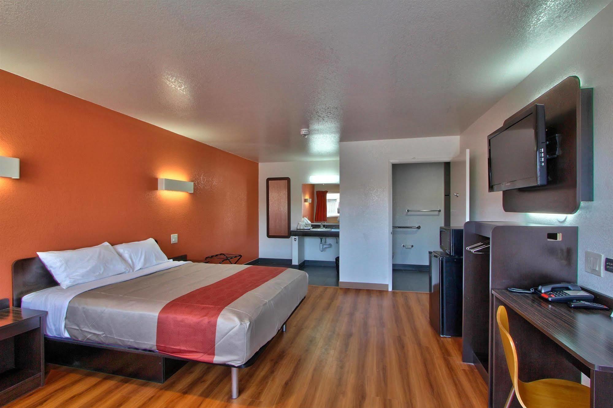 Coastal Valley Inn - Monterey Castroville Εξωτερικό φωτογραφία